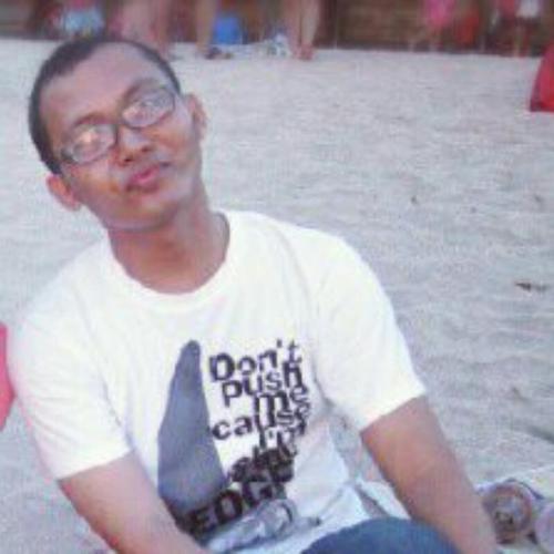 chocolate lover, movieholic, everyday is music, and addicted to writting, statistician, ex-barista #9 @coffeecornersby