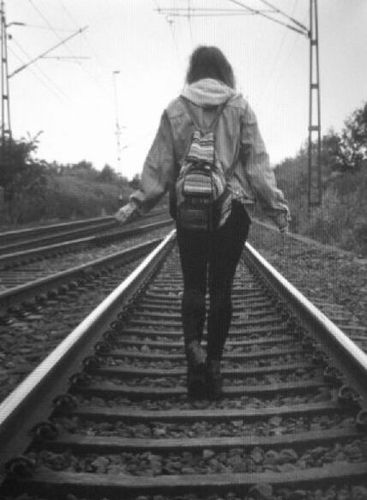 BeckyIsDying's profile picture. Old account- @fatuglybecky. Suffering with bulimia and psychotic depression. Recently came off of section 3 of the Mental Health Act.