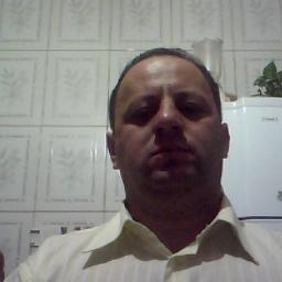 Sou advogado formado pela faculdade Anchieta de Jundiaí. Atuo na aréa trabalhista, gosto de ler temas variados, conversar.