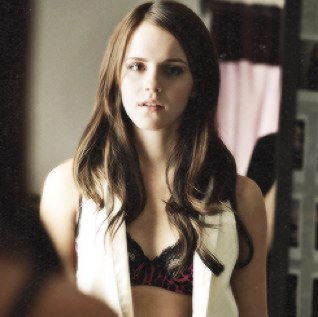 LilyPlotwist's profile picture. http://t.co/iG73Id9emC