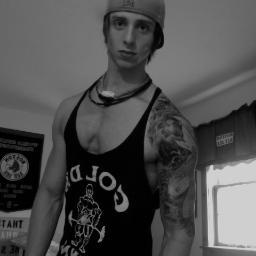 _kiimo_'s profile picture. sou dj eletronik ,ando de sk8 danço freestep  , e sou jujitero sou souteiro tenho 19 anos