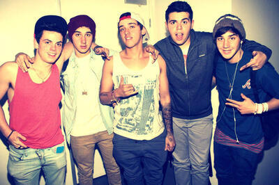 love the janoskians! run @AmyBrightTFB_Ny