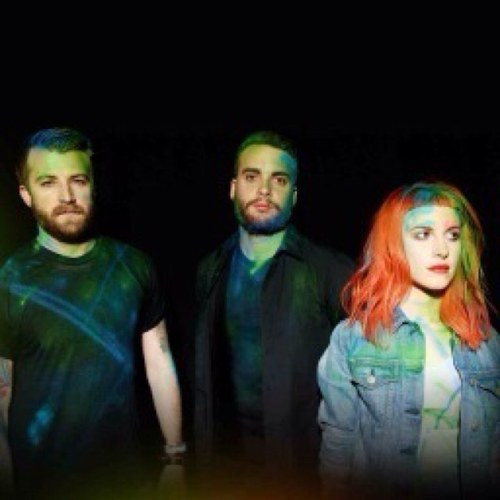 I'm Paramore's #1 fan. I love Paramore, VOJ, A7X and BVB. Rest In Peace my best friends and sisters Molly and Diamond. ❤❤❤