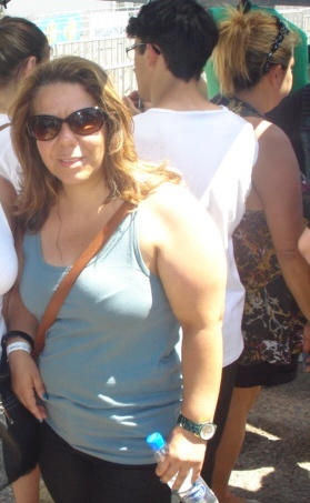 Eu , simplesmente ;)
