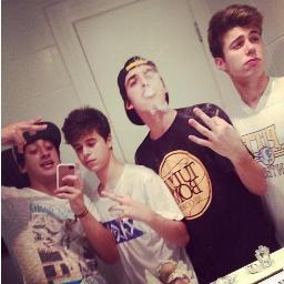 FC criado dia 22/04/12 ... Antiga Welove3P .....