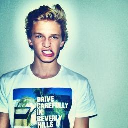 ColeTurnerLA's profile picture. || 16|| sweet, jock, loves music, outgoing, likes to prank people, flirty || Boo Shelbs :3｜｜Taken by @NatalieGoldLA so touch her, I'll castrate you