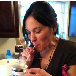 Evieli3's profile picture. Mujer argentina, amante del Feng Shui ♥ Fan de The Zero Summers ♥