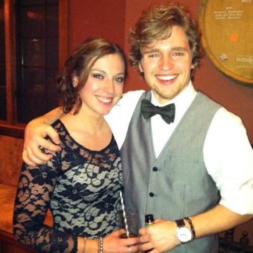 liiindseyq's profile picture. so why would you care to get out of this place? you, me and all our friends such a happy human race