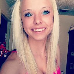 I'm brooke. 17. Junior. Texass