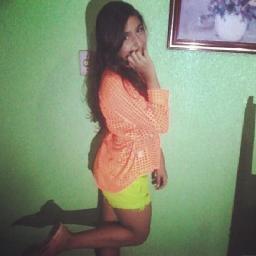 # Chata,irritante,feia,abestada,idiota..
#legal,bacana,linda,inteligente,feliz.
Sou assim . se nao gosta, morre que passa rapidinho *-* 
3 bjs ;3