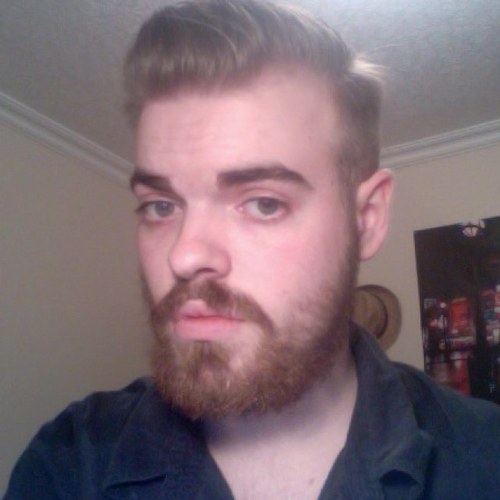 VintageGoldie's profile picture. 