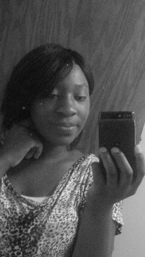 ium real a.f n lovee to twerkk...lovee my shapee nn ium fun to be aroundd. ium da perfect wifeyy butd i also havee an attitudee doe