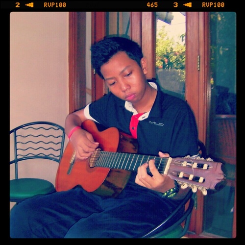 DeVener 5'13. 91'16 (X MIPA 2). Senior highschooler, musician, and otaku.