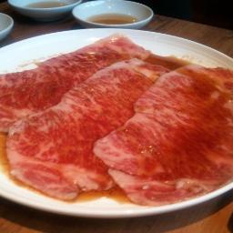 肉・スイーツを中心に食べ歩きます。美味しい食べ物には目がありません。趣味：食べ歩き・オーディオ・音楽鑑賞・美術鑑賞・ロードバイク・カメラ。オーディオはMcIntosh好きです。JAZZを中心に聴いてます。美術は佐伯祐三・モディリアーニなんかが好きです。現役バリバリの方だと橋爪彩さんが良いなと。仕事のボヤキが多いです。