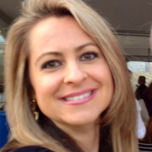 Paying it forward! Helping you achieve success and financial freedom brings me joy. Dr., Educator, Inspirer, Coach, Leader, Football and Golf enthusiast!