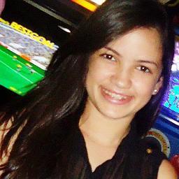 Sou ciumenta, boba, insegura, romântica, chorona, mandona, orgulhosa, irônica, sonhadora, exagerada e dramática. Gostou? Follow-me. *o*