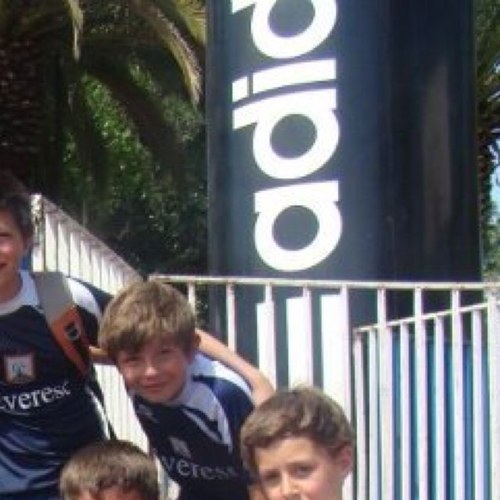 Fronted326's profile picture. 