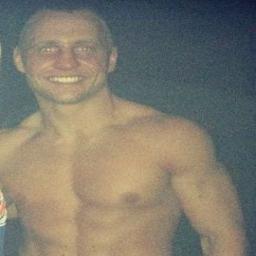 instagram- @Team_Hutch Professional Boxer #TeamHutch