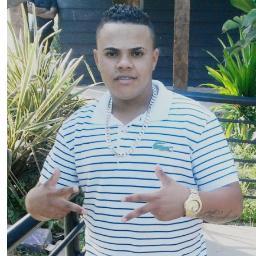 A 240 partindo para os bailes sou mlk doido to sem freio na nave