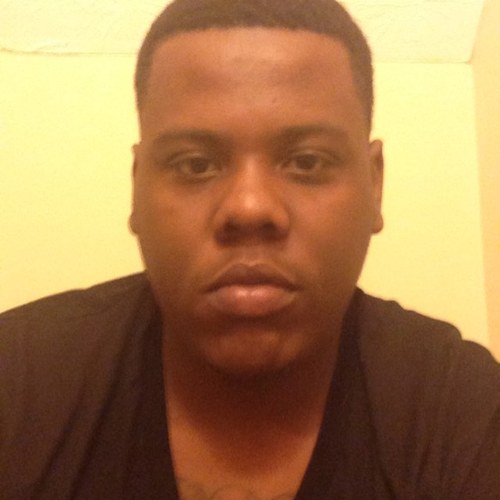 21. Live in Stone Mountain Georgia originally from Long Island New York! Da $$$$ is da motive ! Show my follow button some love! Mention me for a follow back!!
