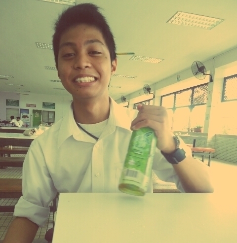 Just honesty, trust. keeping us together. :) iloveyou, zulkamal. NajwatulNadzirah~