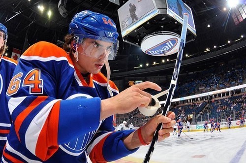 Im a very good goalie and im a fan of oilers and chicago