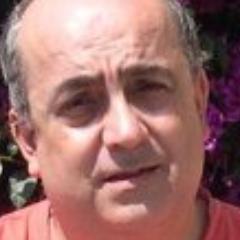 Natural de Puertollano, Ing. Tec. en Electricidad por la EUPA, tras 12 años trabajando en SINTEL me hice profe de Tecnología.