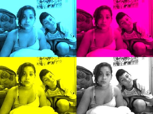 Humoristas Jovens

Eu(Luiz) e a Agatha fazemos videos de humor e de desafios sigam nosso twitter e veja uns videos ''lokos'' de rir!!
