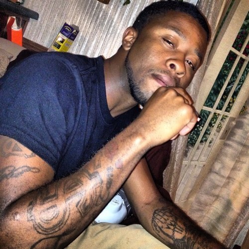 #FamilyFirst #StreetRaised #Blessed #910... Insta:@LiveLaughHustle
