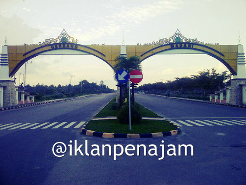 Media Promosi dan Info Kabupaten Penajam Paser Utara CP:0822.2566.1323 E-mail: iklanpenajam@gmail.com