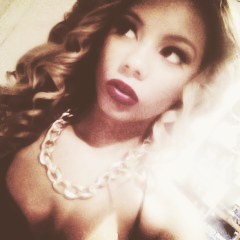 Ellapaige is flawless, so your opinion isn't valid.