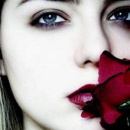 ﺛﻖ ﺑﺂﻧﻲ ﻓﺘﺎﺓ ﻣﺨﺘﻠﻔﮧ ، ﺁﺣﻤﻞ ﻓﻲ ﺩﺁﺧﻠﻲ ﺭﻭﺡ ﺣﻨﻮﻧﮧ ﻟﮕﻨﻬﺂ ٺٺﻌﺐ ﻋﻧﺪﻣﺂ ٺﻀﻴﻖ ﺑﻬﺎ ﺁﻟﺤﻴﺂﺓ♡̷♡ ﻟﺳﺖ ﻣﺜﺂﻟﻴﮧ . . ۈ ﻟﮕﻦ ﺃﻗﺴﻢ ﺑﺄﻥ ﻧﻴﺘﻲ ﻃﺂﻫﺮﮪٓ ﻟﮭٓﻢ ﺟﻤﻴﻌﺂ ﺁﺛﻖ