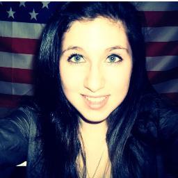 Manon ▬ 14 yrs 


► Simply being happy.