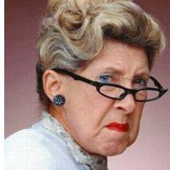 Menina feita, 78 anos com corpinho de 42, abençoada com beleza esplendida e ganho a vida dando o melhor de mim..