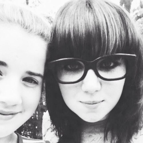 Why hello there I will follow you people back! Instragram= bethtwalton Snapchat: beth1256