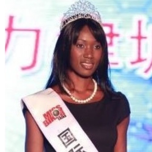 A Model and Freelance journalist.