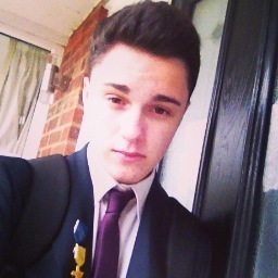 jacknormann's profile picture. cars, technology and minecraft are my thing.

Instagram| @jacknormann
Facebook| http://t.co/MtHtwwcAKV