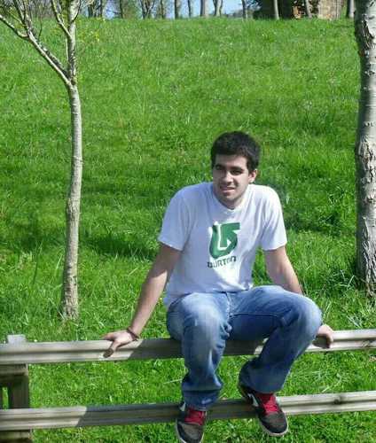 Ingeniero Informático. Amante de la programación, el baloncesto y el Hip-Hop.