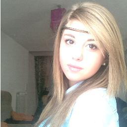 24.04.13 ღ 
La vie ne vaut rien mais rien ne vaut la vie ..♥
