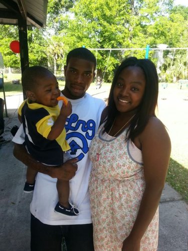 one bby daddy equals no drama no mess........fat boy mama n papa child's mother