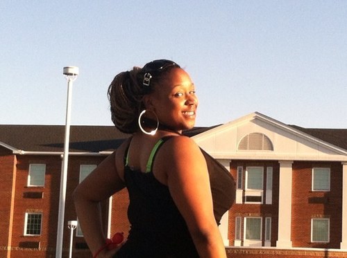 21yrs.old;; TEAMTaken;;TEAMfollowbCK;; #Motivated to turn my DREAMS into my *REALITY* #TeamEMPLOYED