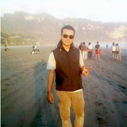 ..Senyum dan ucapkan ALHAMDULlLLAH :)
