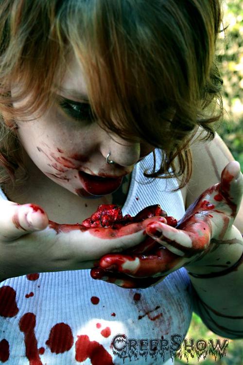 xfiendxlovex's profile picture. just your typical horror loving punk