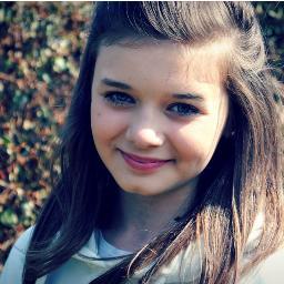 Bonjouuuuuuur! Follower moi, je follow back! :-)