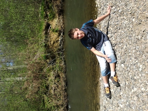 tronevolution12's profile picture. Salut je suis valentin Crochet j'ai 13 ans je suis un grand fan de The walking dead