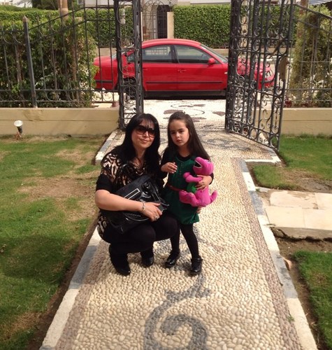hi iam zillal live in cairo married from d.mohamed alsayed    i have a babey girle she is sooooooooooo cut