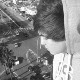 There is only one life and one sense to give it. Amante de la música electronica... You only live once!