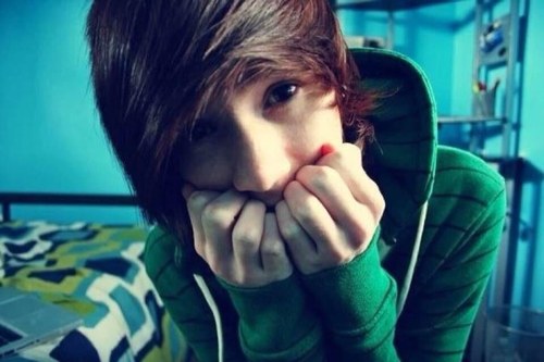 There's so much beauty when your eyes lay lost in all the city lights.
{DescriptiveRP.}