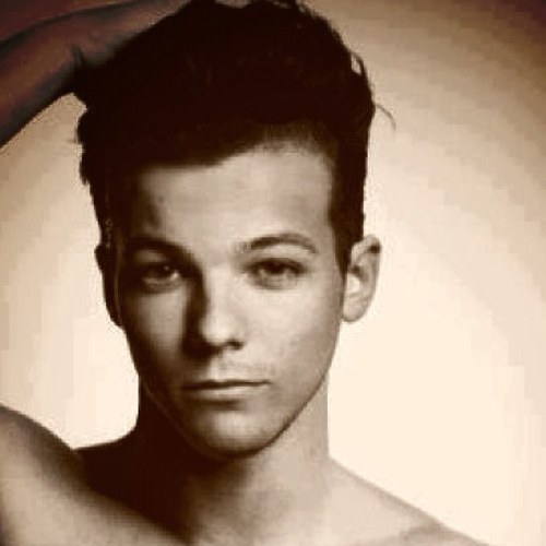 Enjoying Life! One Direction Infection forever :) Follow Us, We Follow Back!