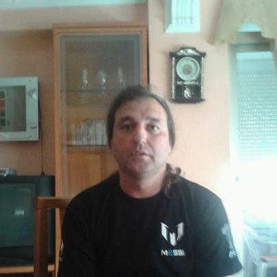 (AÑOÑO) En búsqueda activa de empleo.  Entrenador de futbol en Atletico Juval, categoria infantil.Ex jugador de 3º Division.